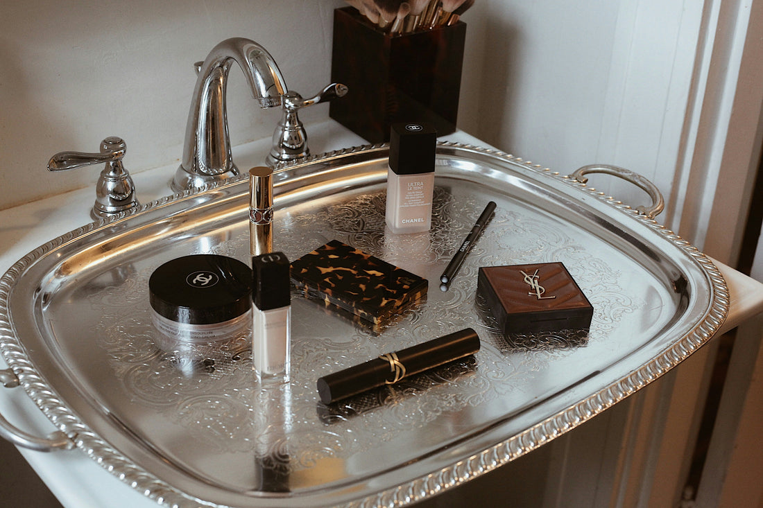 Vanity Storage Ideas: Using Drawer Makeup Organizers for Everyday Beauty Products