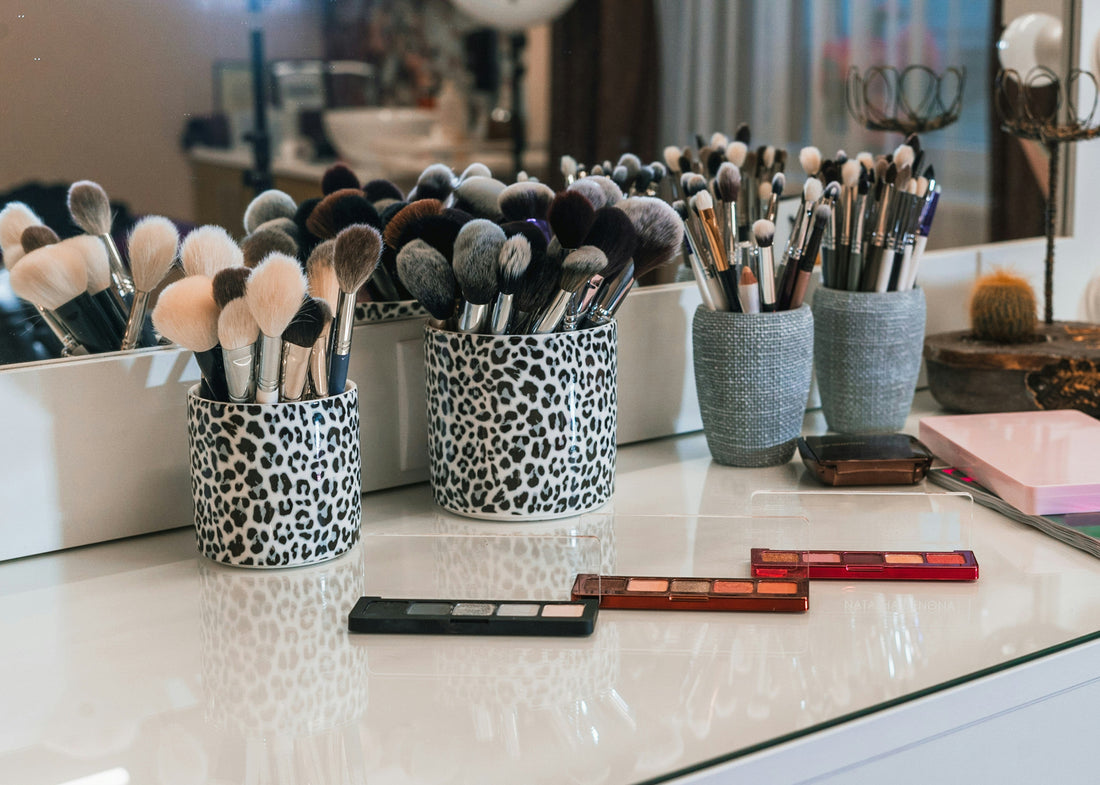 Makeup Organizers with Drawers: How to Create a More Organized Vanity