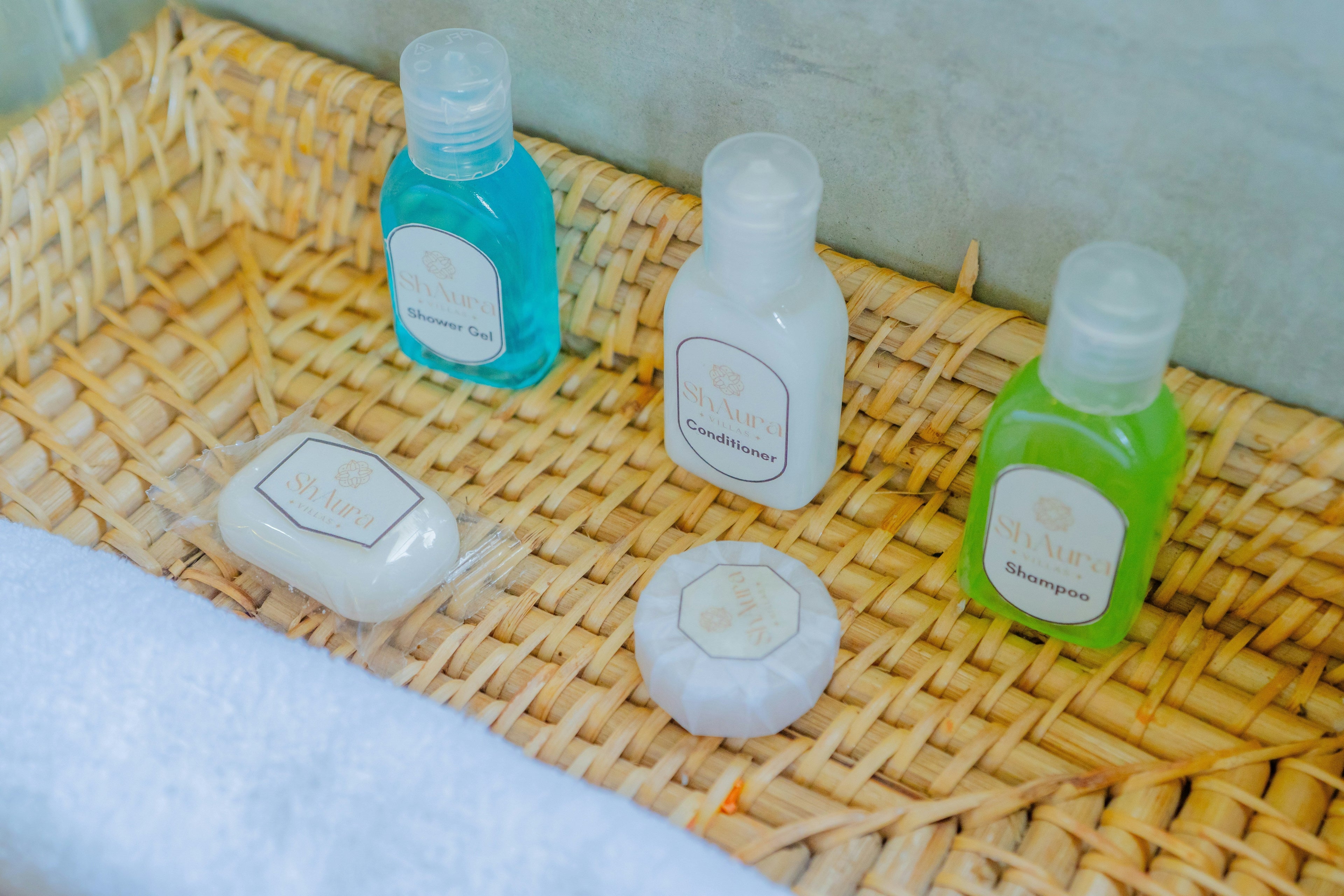 Foam Pump Bottle Organization Ideas for a Guest Bathroom