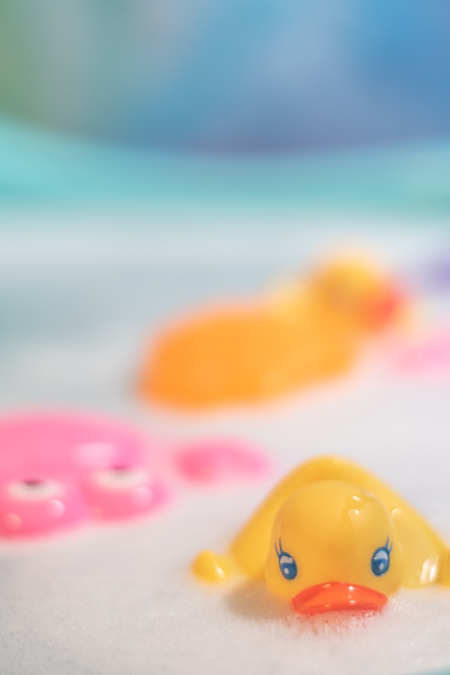 Kids Bath Bombs: What Parents Should Check Before Adding Them to Bath Time
