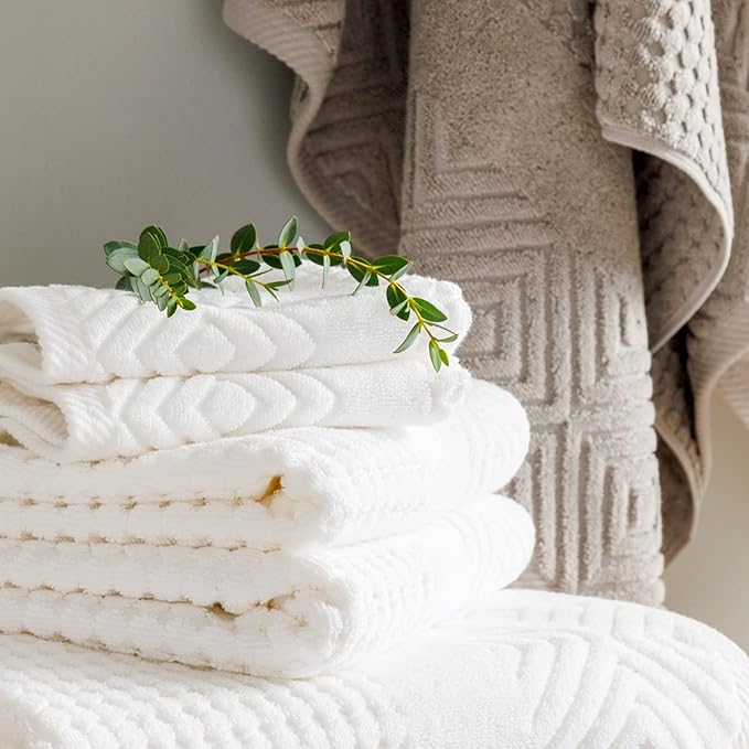 Texere 100% Organic Cotton Diamond Jacquard 700 GSM Luxury Bath Towel Sets - Ultra Soft and Absorbent Hotel and Spa Quality (Diamond, Cream, 2 Hand & 2 Face Towels)