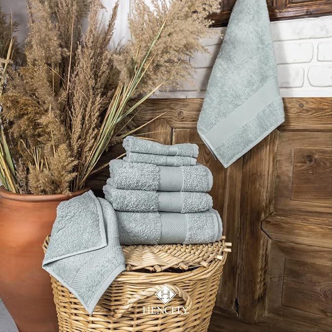 Hencely Premium Bath Towel Set of 4-28x58 Inches - High Absorbency, Quick Drying - 100% Soft Turkish Cotton Towels - Ideal for Home, Bathroom, Hotel, Spa, and Gym - Light Green