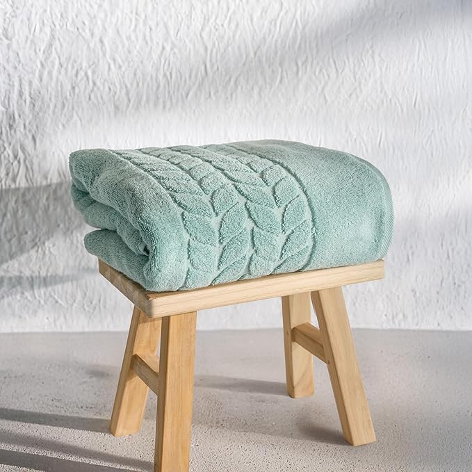 BAGNO MILANO Organic Turkish Cotton Bath Towels, Luxury Jacquard Collection, Certified Organic Highly Absorbent, Soft-Plush Towel Set (Mint, 4 Pcs Hand Towel Set)