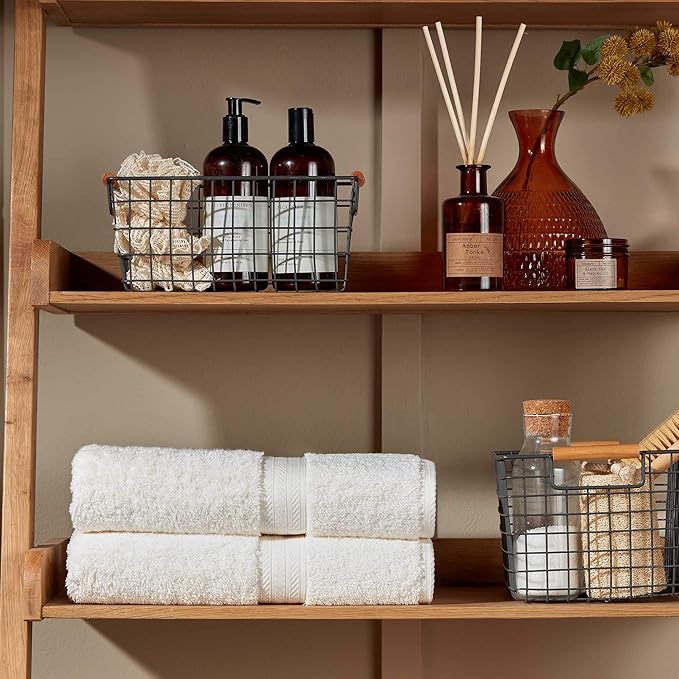Christy Renaissance 4 Piece Cream Towel Set | 100% Egyptian Cotton | Luxury Bathroom Towels | Soft and Super Absorbent | 675 GSM | 2 Bath Sheet 2 Hand | Parchment